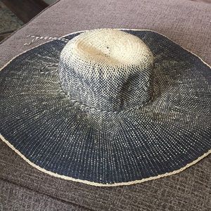 Straw woven sun hat